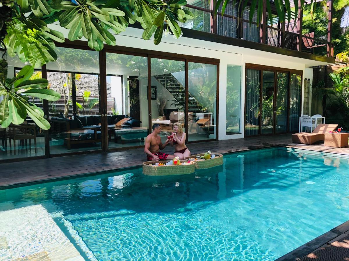 Beach Axis Villa, Seminyak Exterior photo
